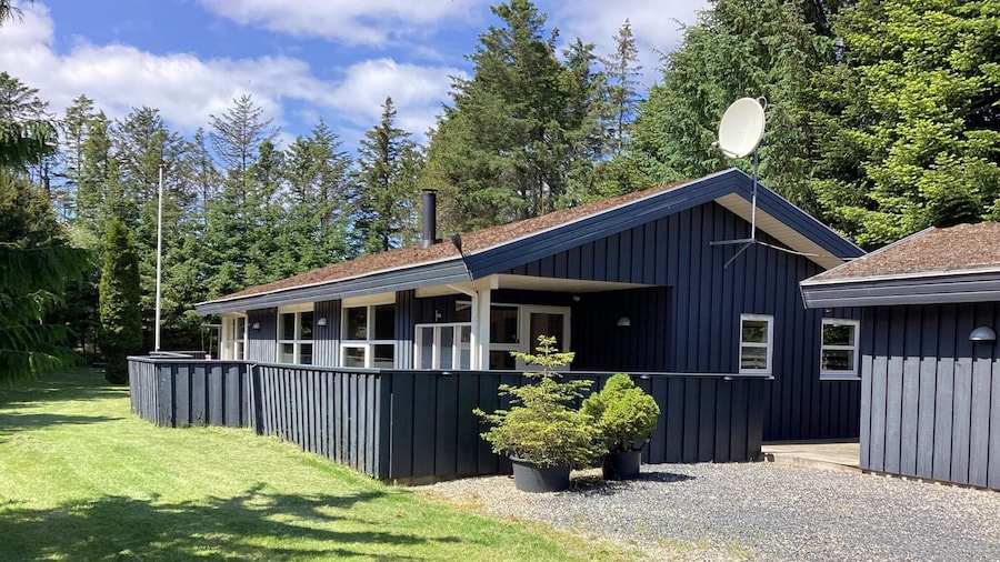 8 Person Holiday Home in Blokhus