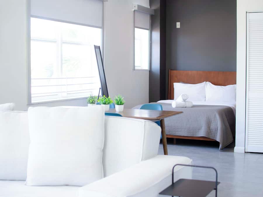 Deluxe Studio | Laptop workspace, iron/ironing board, free cots/infant beds, free WiFi