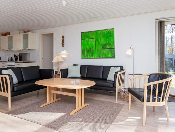 House | Dining