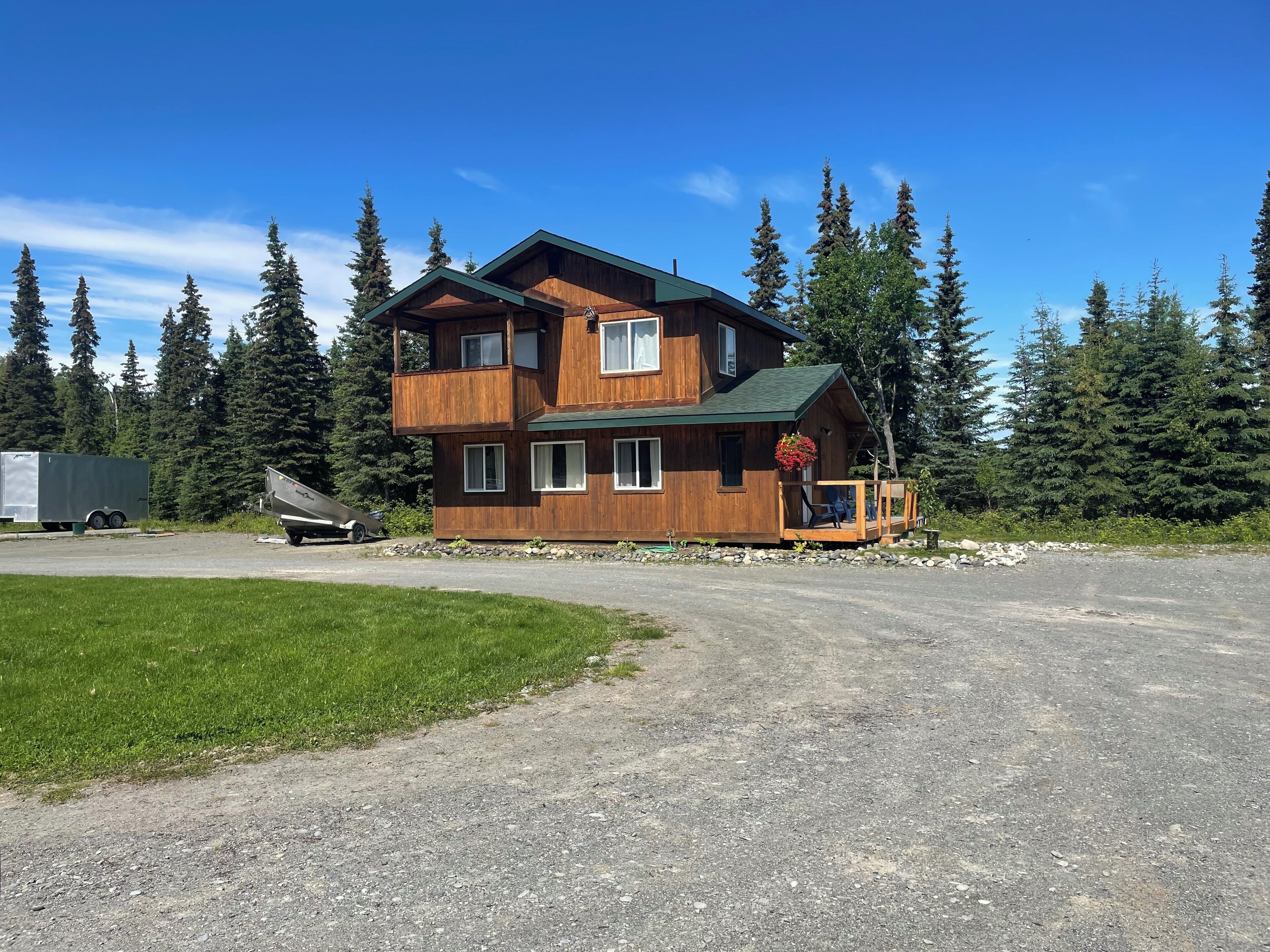Experience Kenai Peninsula at the Moose Cabin located on the Kasilof River!