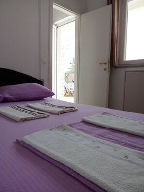 1 Schlafzimmer, Internetzugang, Bettwäsche