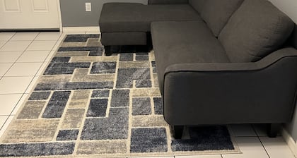 Private Guest Home 5 mins from Polo grounds and Horse Park