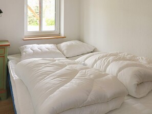 House | 3 bedrooms, individually furnished - 6 Person Holiday Home in Hadsund (Hadsund)