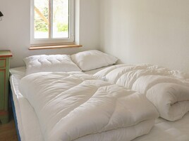 3 habitaciones y muebles diferentes