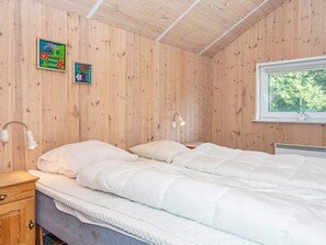 House | 4 bedrooms, individually furnished