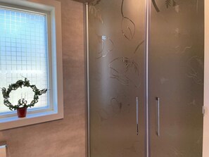 Bathroom - 4 Person Holiday Home in Uddevalla-by Traum (Uddevalla)