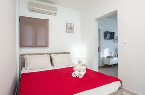 2 bedrooms, iron/ironing board, free WiFi, bed sheets - Stegna Paradise View (Stegna, Archangelos)