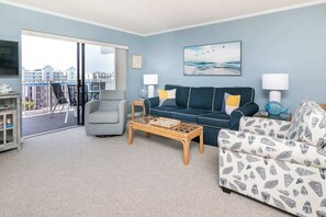 Smart TV, DVD player, books - Ocean City Beach Retreat with Linens Included (Ocean City)