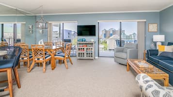 Smart-TV, DVD-spiller og bøker