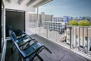 Property grounds - Ocean City Beach Retreat with Linens Included (Ocean City)