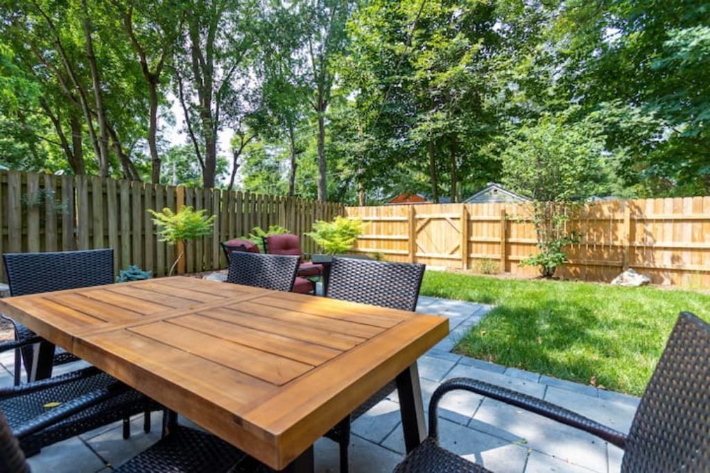 屋外ダイニングエリア