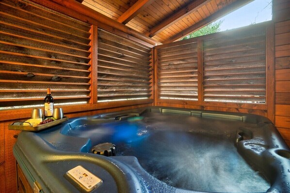 Indoor spa tub