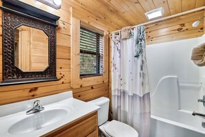 Bathroom first floor