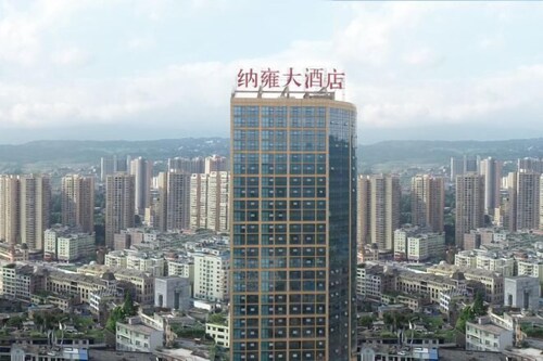 Nayong Hotel