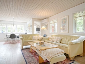 Hus | Opholdsområde | Dvd-afspiller