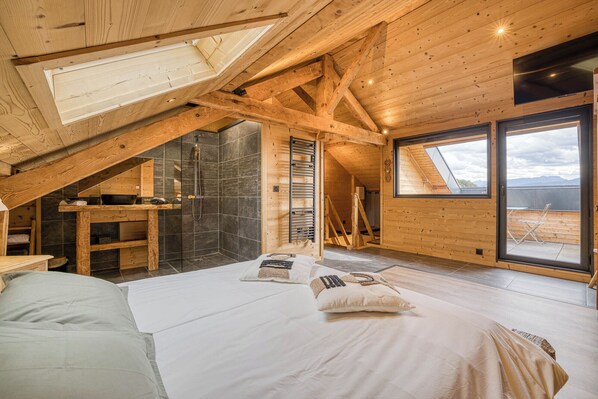 2 bedrooms, soundproofing, iron/ironing board, travel cot