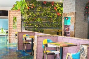 Bar (en la propiedad)