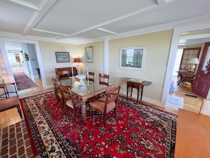 Dining - Large Oceanfront Home in Exclusive Brant Rock Section of Marshfield - Sleeps 10 (Marshfield)