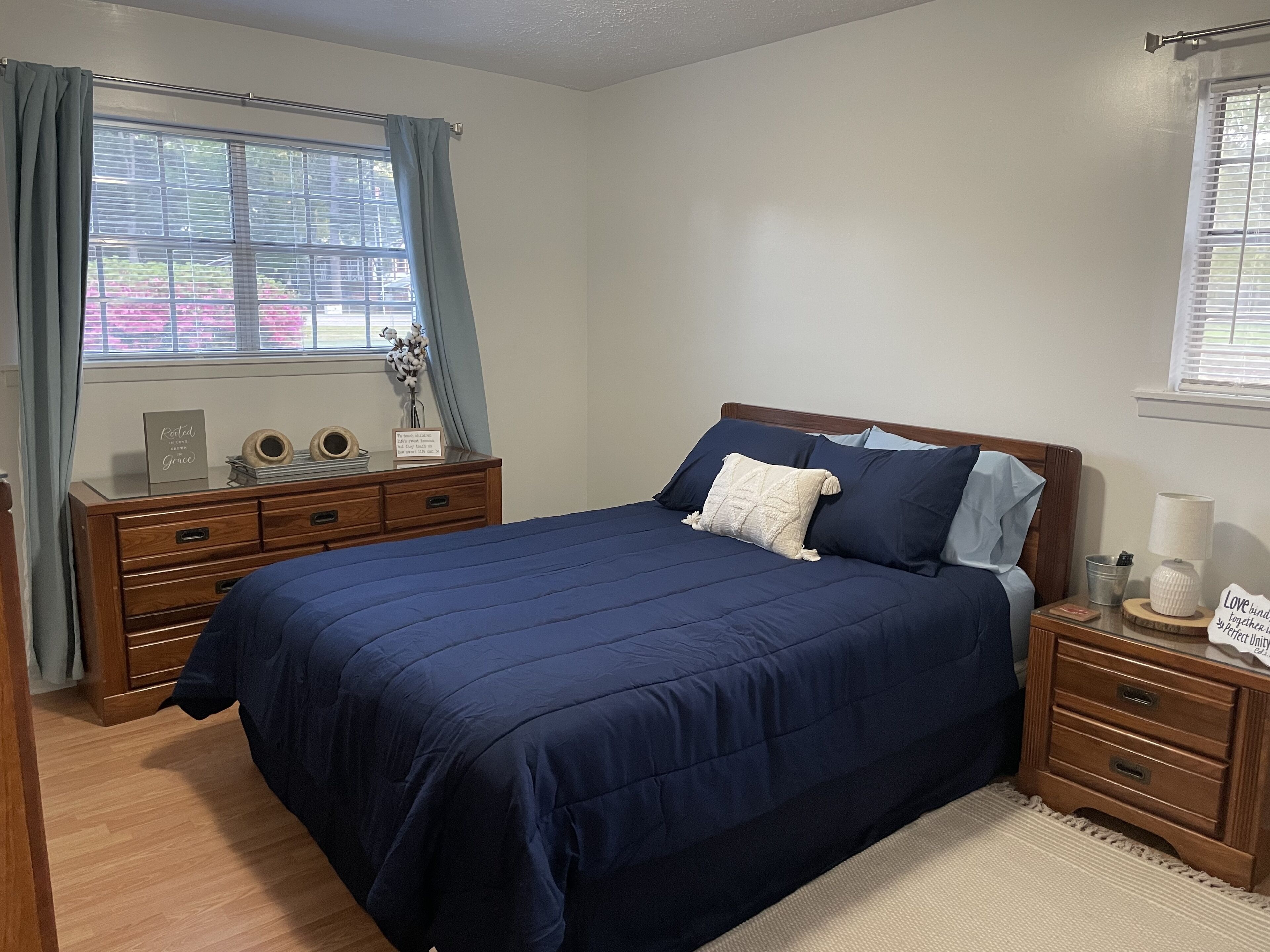 3 chambres, fer et planche à repasser, accès au Wi-Fi (inclus)