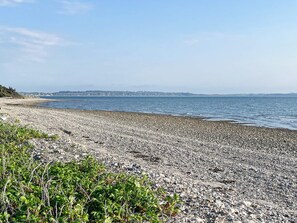 Water view - 6 Person Holiday Home in Thyholm (Thyholm)