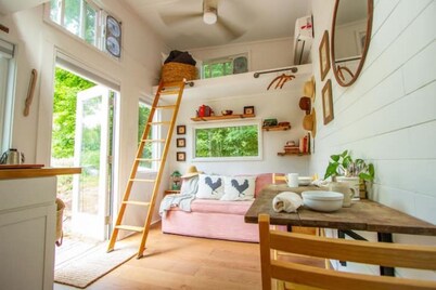 Camped Inn at Sundial Farm -- Tiny House