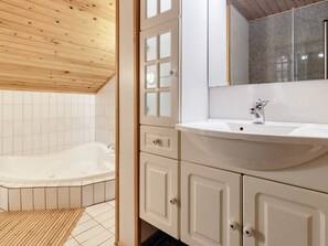 Spa treatment - 8 Person Holiday Home in Lokken (Lokken)
