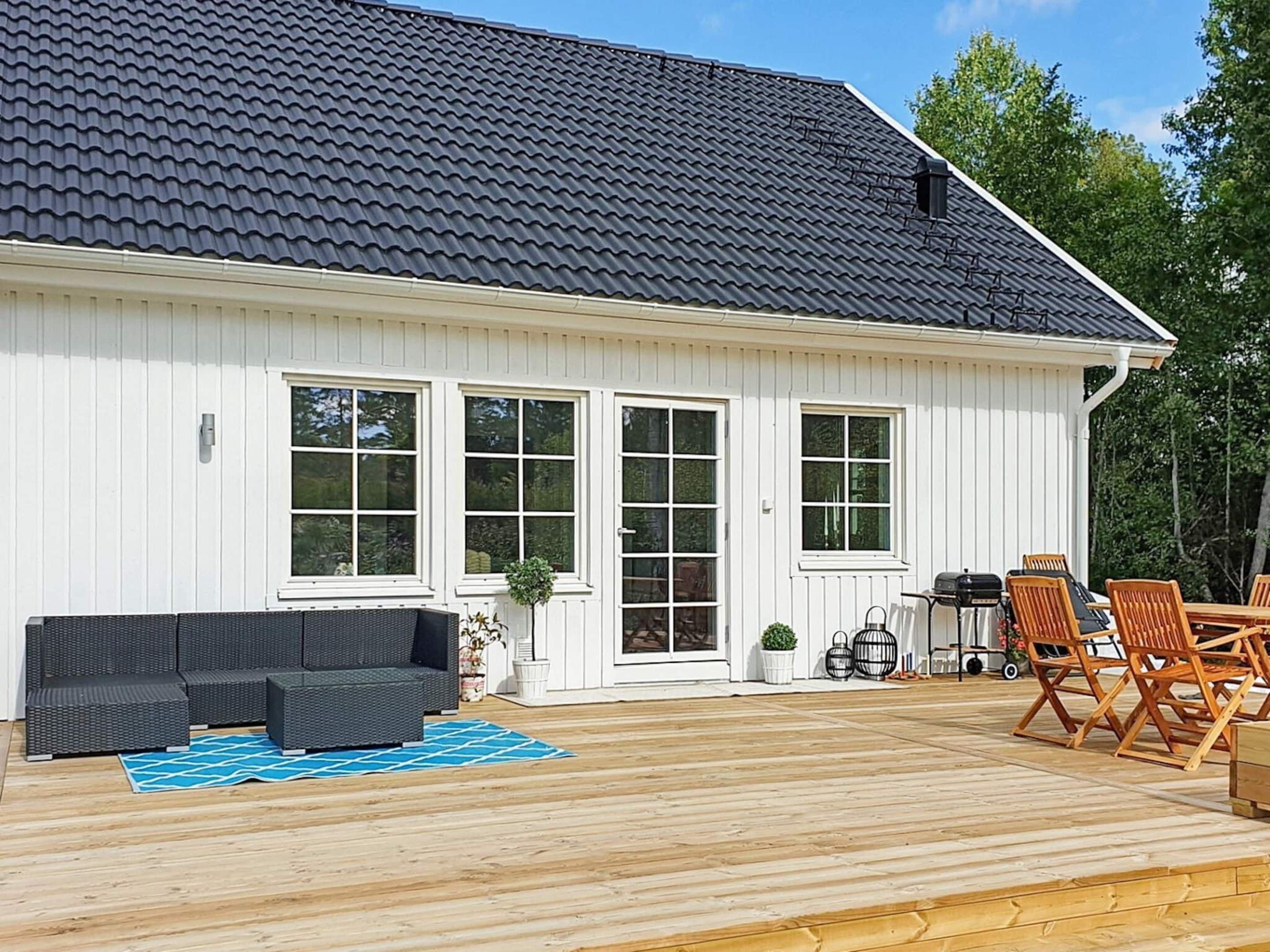 House | Outdoor dining
