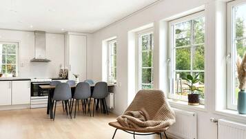 ํ์ฐ์ค | ๋ค์ด๋