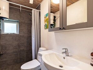 House | Bathroom