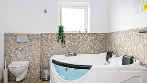 Spa treatment - 10 Person Holiday Home in Ronde (Ronde)