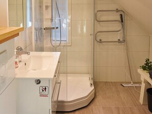 Apartment | Bathroom - 3 Person Holiday Home in Oksvoll (Orland)