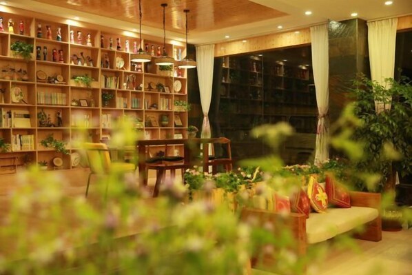 Interior - Sanyuesan Theme Hotel (Liannan)