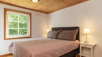 House | 3 bedrooms, individually furnished