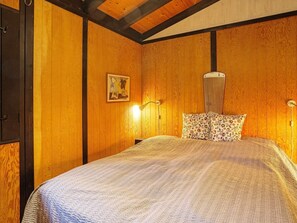 House | 3 bedrooms, individually furnished