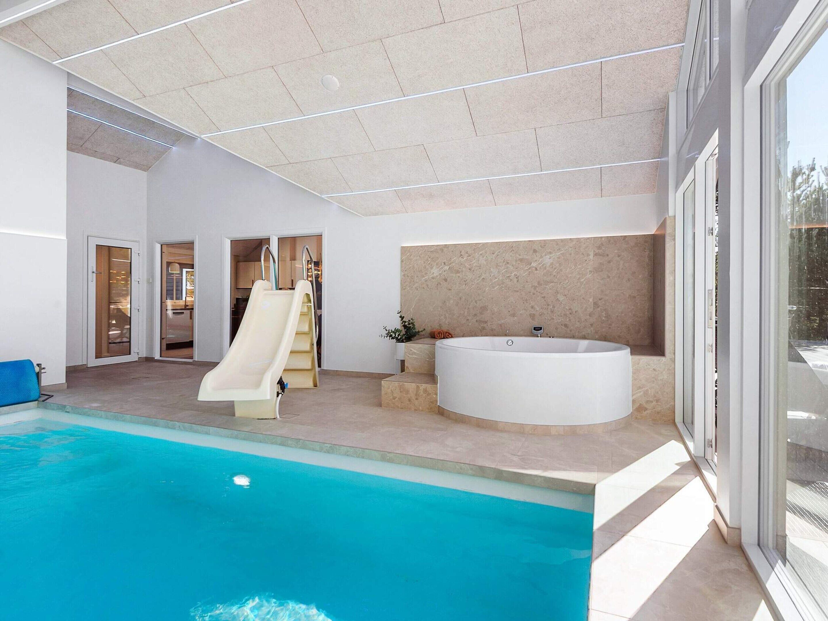 Ferienhaus | Pool | Innenpool, Außenpool