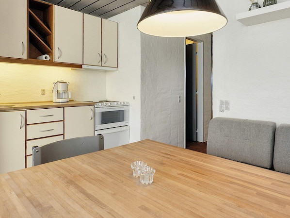 Apartment | Private kitchen - 6 Person Holiday Home in Brovst (Brovst)