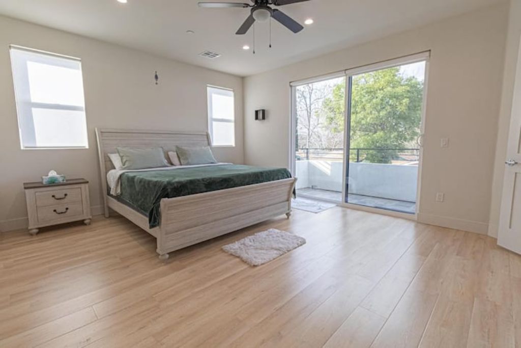 King 4BD/4BR NEW Luxury House