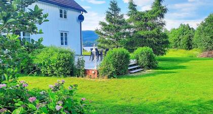 10 Person Holiday Home in Vallersund