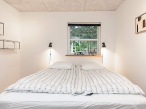 House - 8 Person Holiday Home in Hals (Hals)