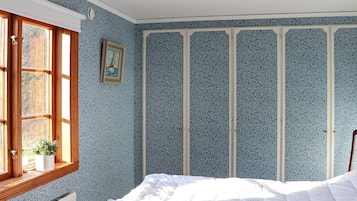 House | 3 bedrooms, individually furnished