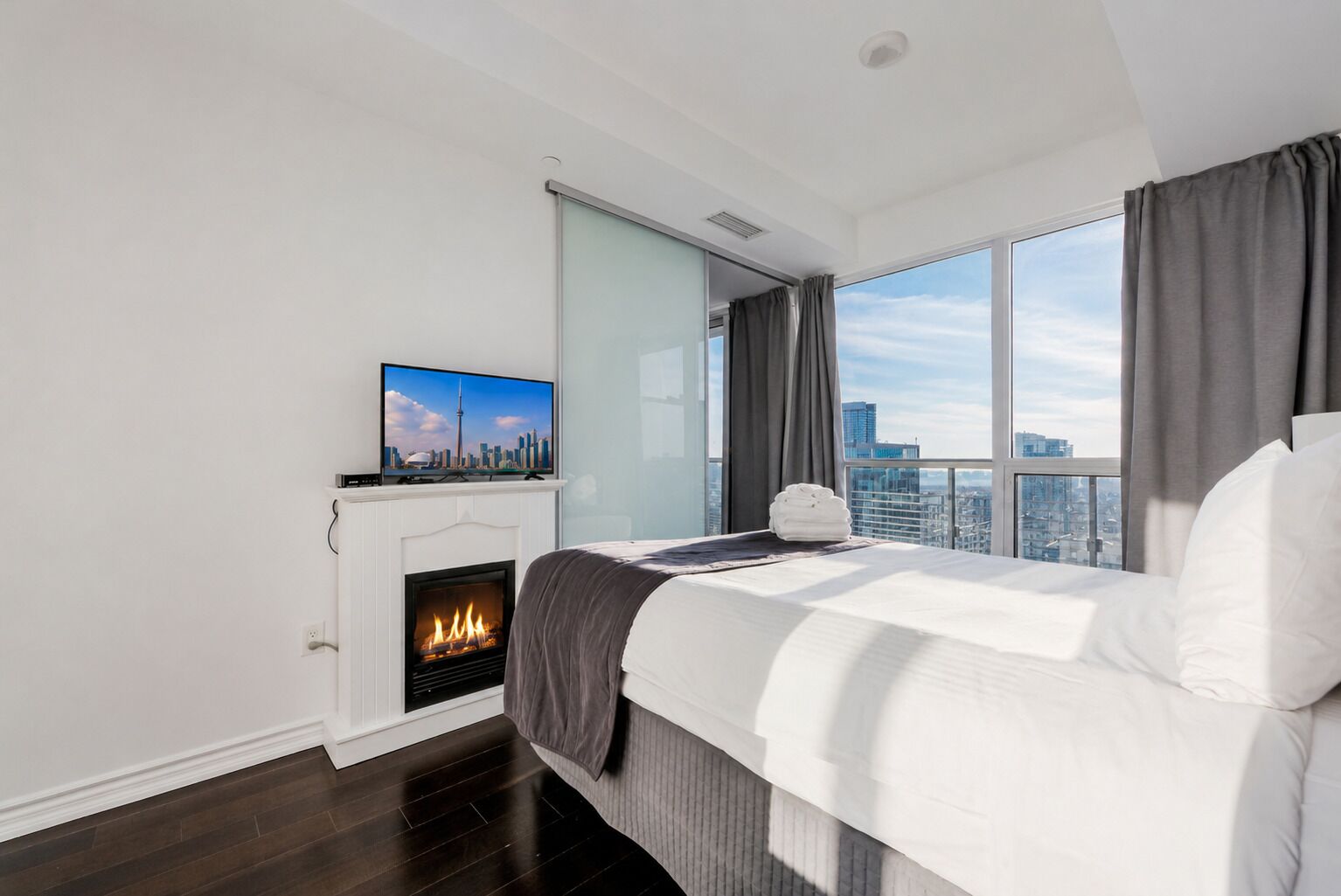 2 bedrooms, desk, iron/ironing board, free WiFi