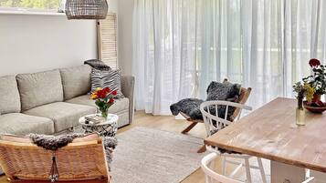 House | Dining