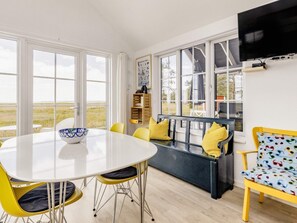 House | Dining