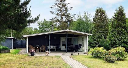6 Person Holiday Home in Gorlev