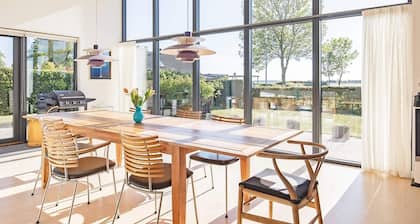 6 Person Holiday Home in Vaeggerlose
