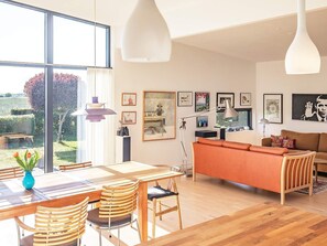 House | Dining