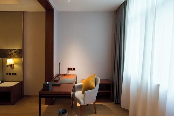 Unclassified image, 1 of 55, button - Yuemei Wanxiang Hotel (Zunyi)