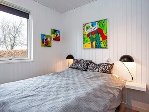 3 habitaciones y muebles diferentes