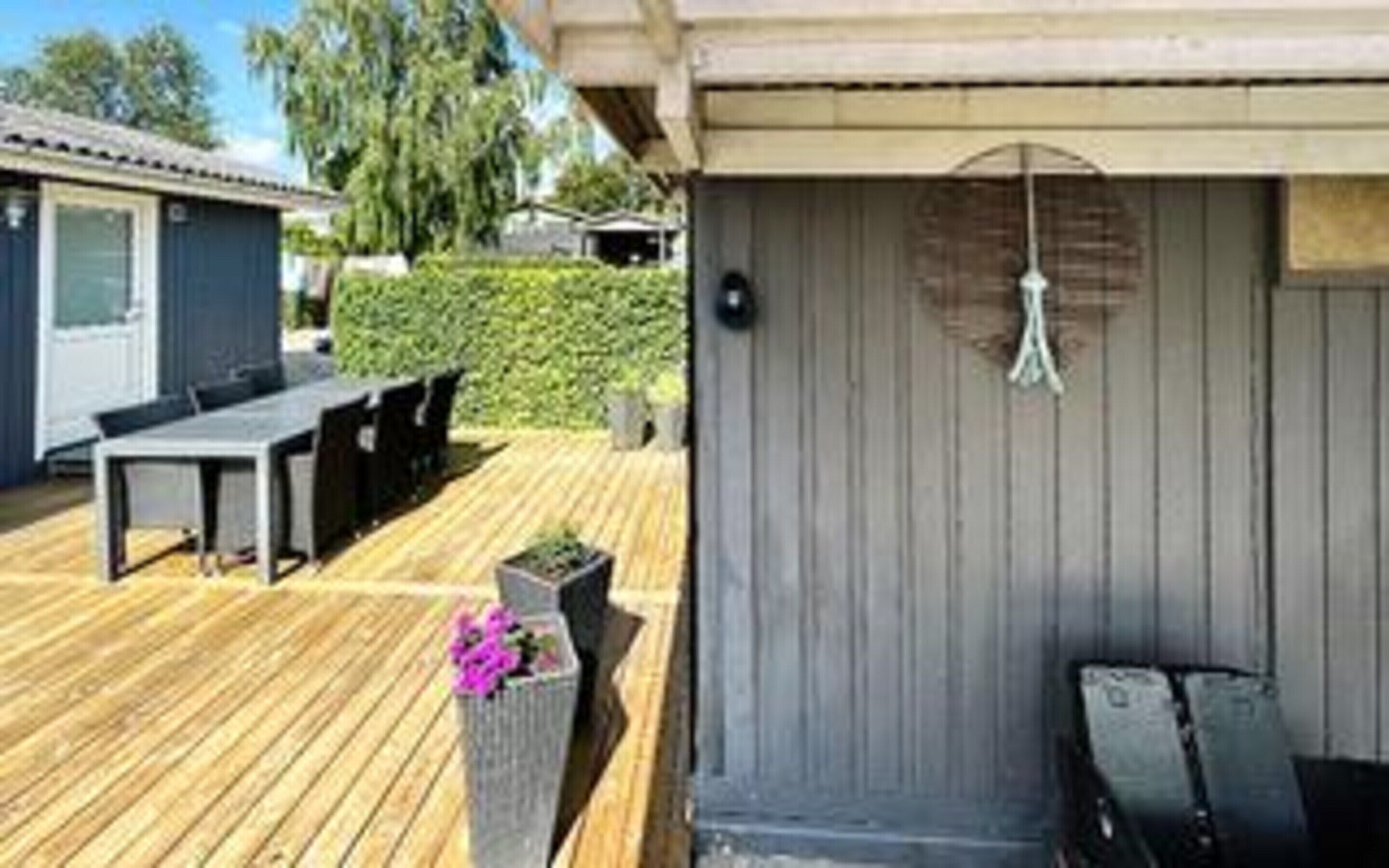 House | Outdoor dining