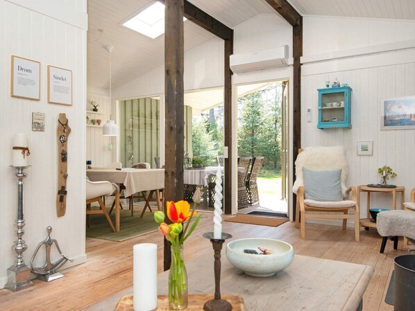 House | Living area - Idyllic Nature Retreat - By Traum Ferienwohnungen (Ulfborg)